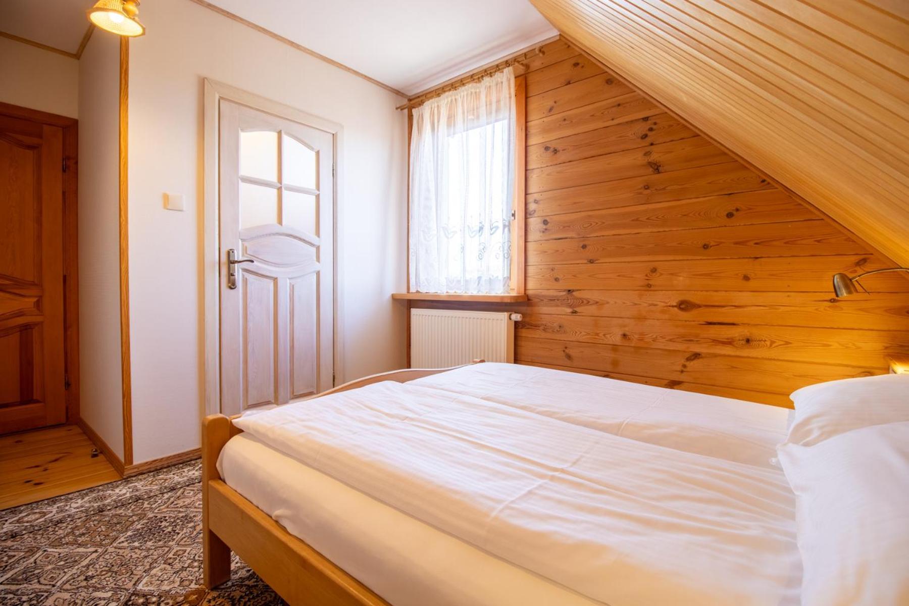 Wisniowy Sad Guest House Bialowieza Exterior photo